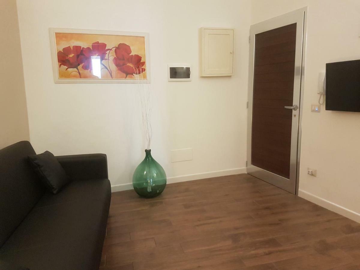 House Don Tonino Lägenhet Lecce Exteriör bild